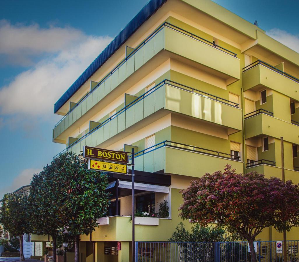 Hotel Boston Cesenatico Exterior foto